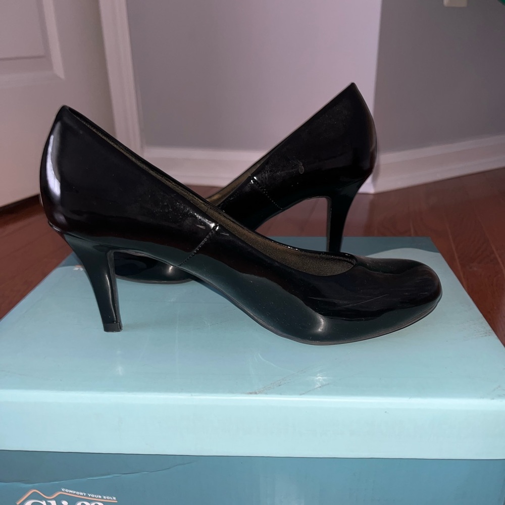 🚨SOLD🚨Black Acrylic Heel